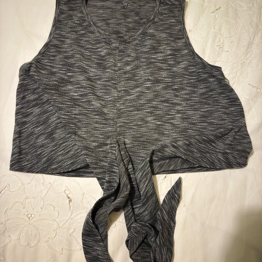 ZYIA Gray Sleeveless Tie-Front Tank Top
